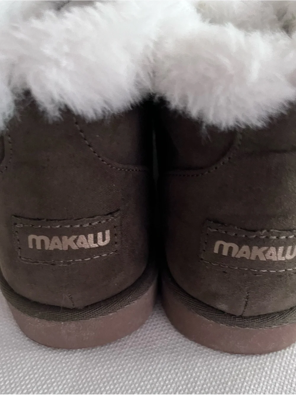Makala Kora olive green faux suede lace up ankle boots size 8